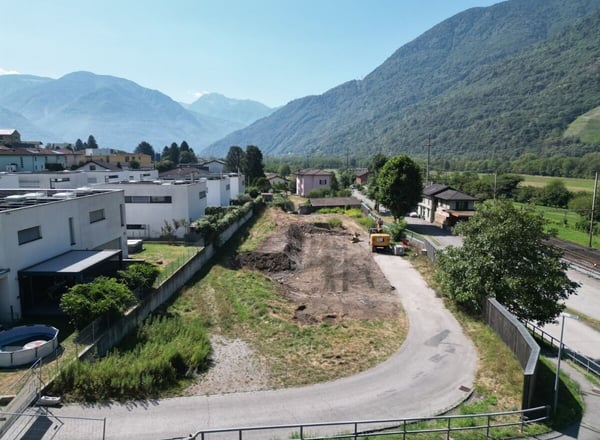 CLARO CASA UNIFAMILIARE DI 4.5 LOCALI NELLA RESIDENZA LE GEMELLE 8