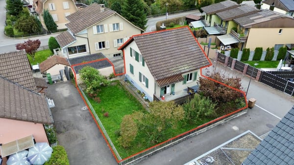 Freistehendes Einfamilienhaus mit viel Potential 3