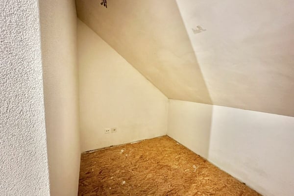 Freistehendes Einfamilienhaus mit viel Potential 15