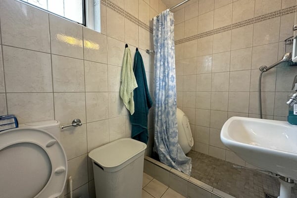 Freistehendes Einfamilienhaus mit viel Potential 10