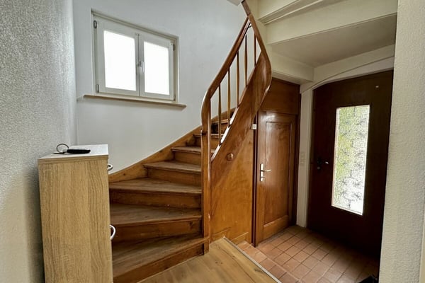 Freistehendes Einfamilienhaus mit viel Potential 11