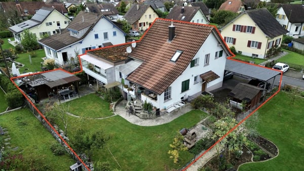 Mehrfamilienhaus mit 3 Wohneinheiten - ideal als Generationenhaus oder Renditeobjekt 2