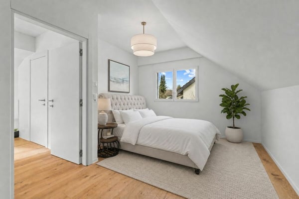 Exklusives Wohnerlebnis - kernsaniertes 5.5-Zimmer-Einfamilienhaus 10
