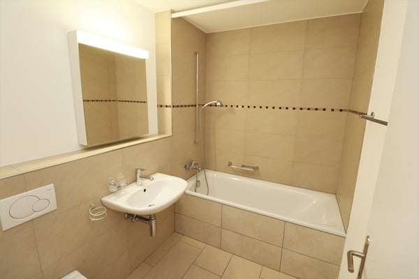 Helle 2.5-Zimmerwohnung mit Balkon in der Nähe des Rheins zu vermieten 7