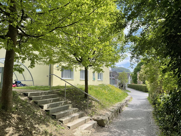 Schöne 4.5 Zimmerwohnung in Flurlingen zu vermieten in der Nähe des Rheins 9
