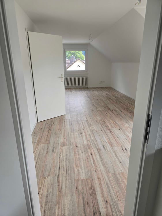 Helle 3.5 Zimmerwohnung im Turbenthal verfügbar! 2