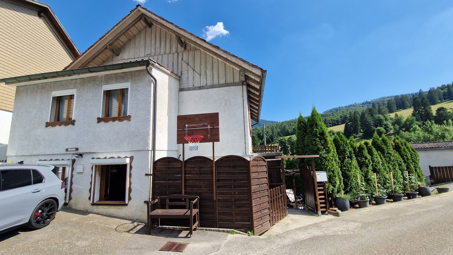 Immobilie in Perrefitte - Preisreduzierung: Charmantes 6.5-Zimmer-Einfamilienhaus in Perrefitte - Bild 1