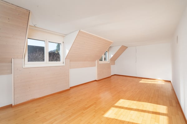 Tolle Dachwohnung - inkl. Umzugsgutschein + Gratismonat! 3