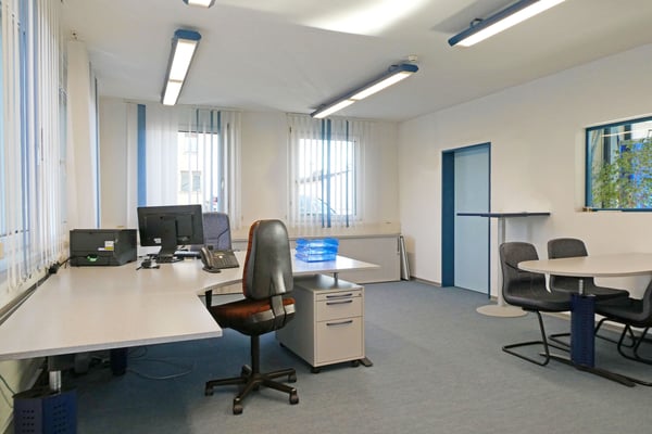 Vielseitige Büro-, Lager- und Fabrikationsflächen 6