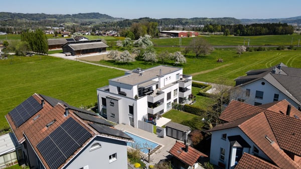 138 m² Wohnkomfort mit Gemeinschaftspool 1