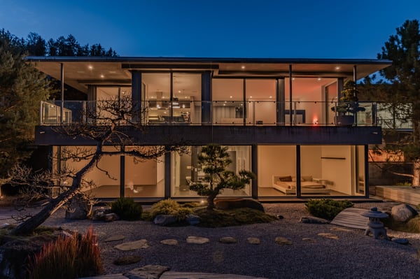 Exklusive Villa mit japanischem Garten & Weitblick
