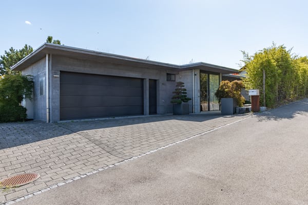 Exklusive Villa mit japanischem Garten & Weitblick 9