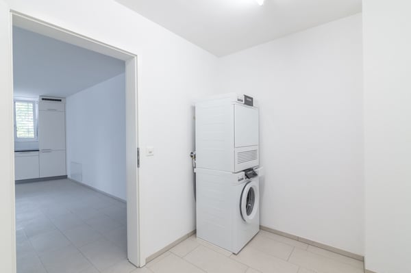 Helle 2.5-Zimmer-Wohnung mit grossem Wohnraum in Fahrweid 8