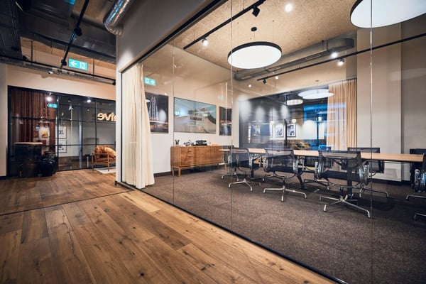 Moderne Serviced Offices mit Panoramablick und flexibler Vertragslaufzeit in Zürich 7