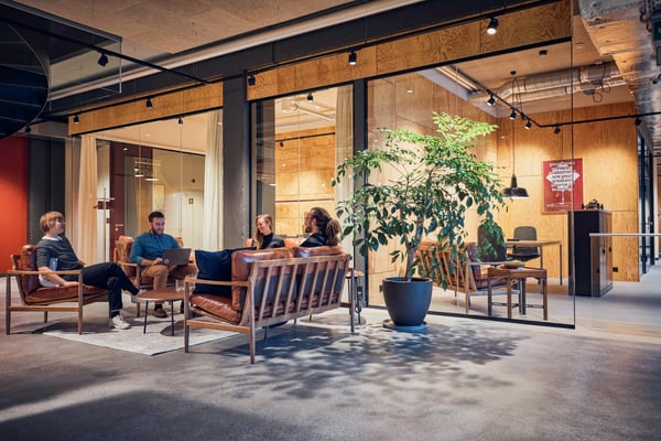 Exklusives Büro im modernen Zug Tech Cluster mit umfassendem Service-Angebot 7