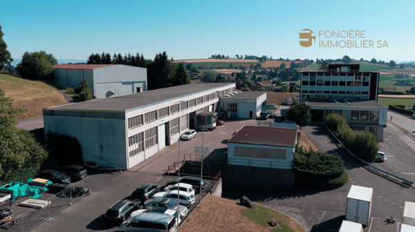 A VENDRE - Bâtiment artisanal, industriel et administratif à Schmitten 2