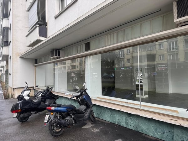Premier loyer offert - Arcade de 60 m2 proche toutes commodités 4