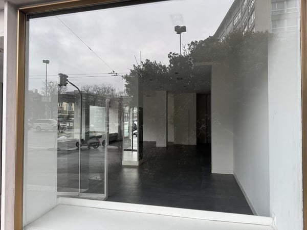 Premier loyer offert - Arcade de 80 m2 proche toutes commodités 3