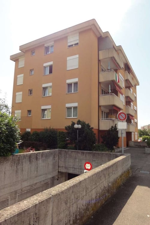 Place de parc intérieure 10