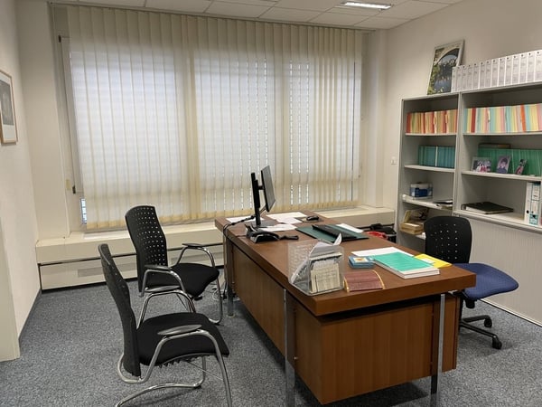 Bureau à louer en centre ville de Fribourg ! 2