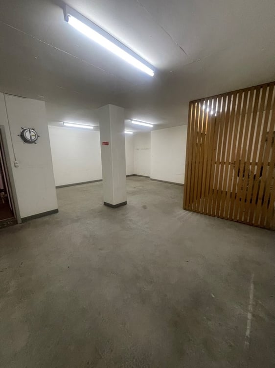 Dépôt de 11m2 à louer à proximité du centre de Neuchâtel 1