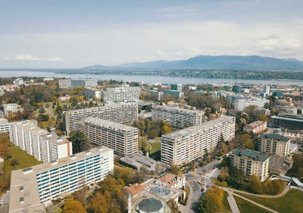 Place de parc intérieure avec borne de recharge 1