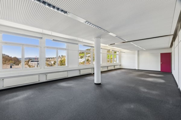 Zwei Geschosse voller Potential ! Ausgebaute Büro- und Gewerbeflächen 5
