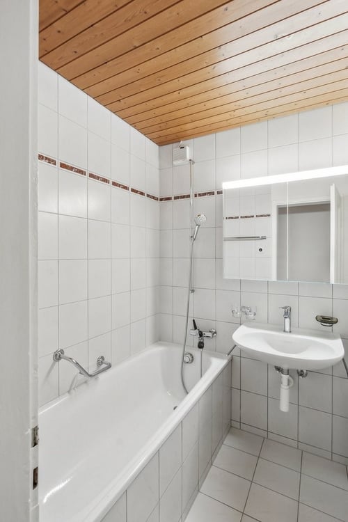 Gemütliche Altbauwohnung am Grossacker 9