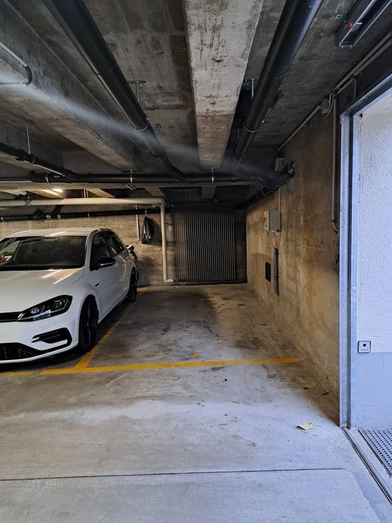 Benötigen Sie noch einen Einstellplatz in Oberwinterthur? 2