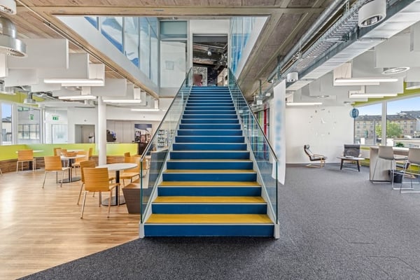 Bahnhofsnähe trifft Raum für Ideen. Jetzt entdecken! 9