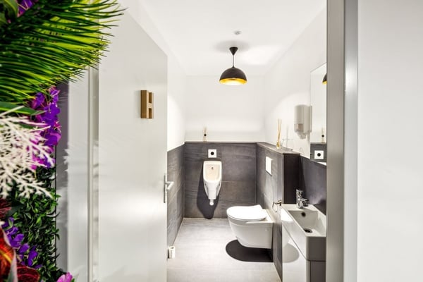 Attraktives Geschäftslokal an zentraler Lage 8