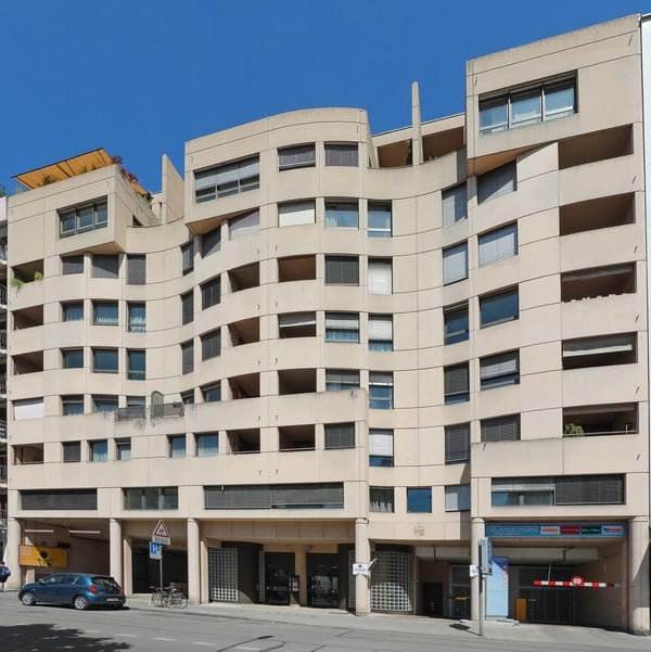 Parking intérieur - Rue Dancet / rue de Carouge 10