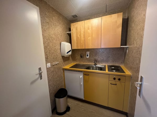 Salle polyvalente lumineuse au centre de Lausanne 4