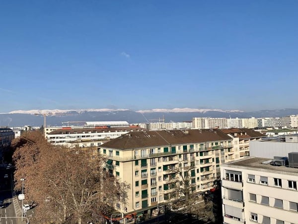 Charmilles - appartement en attique avec balcon et magnifique vue 1