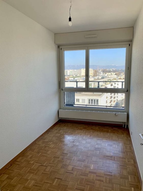 Charmilles - appartement en attique avec balcon et magnifique vue 7