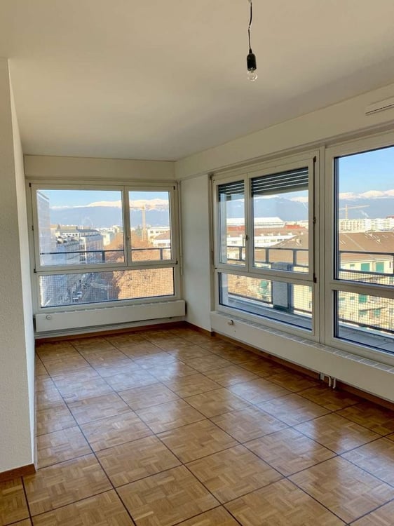 Charmilles - appartement en attique avec balcon et magnifique vue 3
