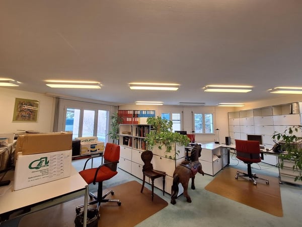 Proche Maladière, belle surface administrative à 2 min de l'autoroute 5