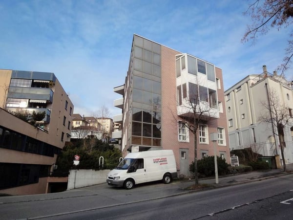 Proche Maladière, belle surface administrative à 2 min de l'autoroute 2