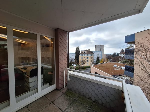 Proche Maladière, belle surface administrative à 2 min de l'autoroute 10