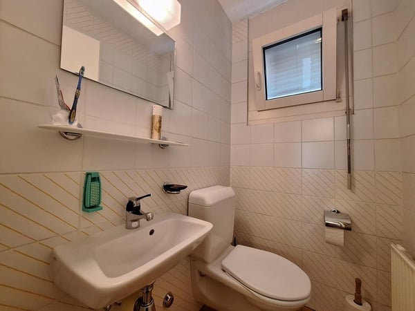 Proche Maladière, belle surface administrative à 2 min de l'autoroute 9