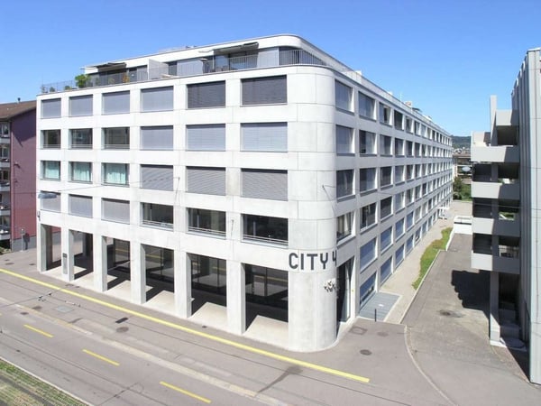 Einstellplatz in der Nähe Stadion Letzigrund zu vermieten!