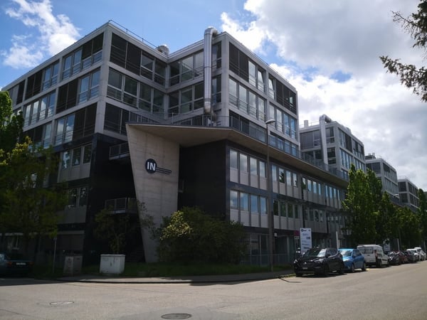 Grosszüges Lager im Bachgaben Quartier 1