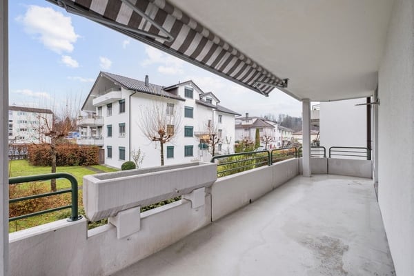 Grosszügige, zentrale Wohnung 7