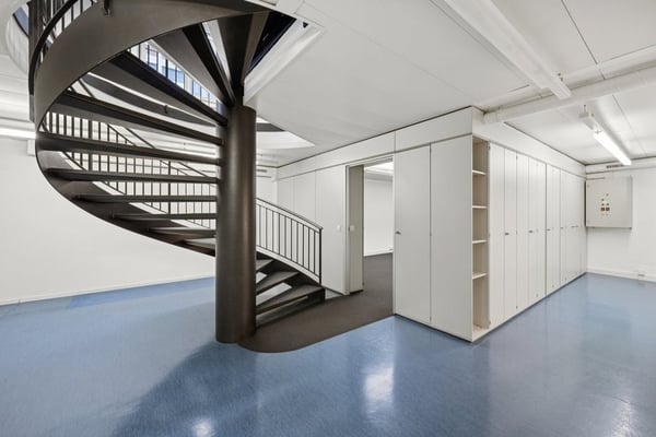 Attraktive EG-Fläche für Büro oder Gewerbe in bester Lage 9