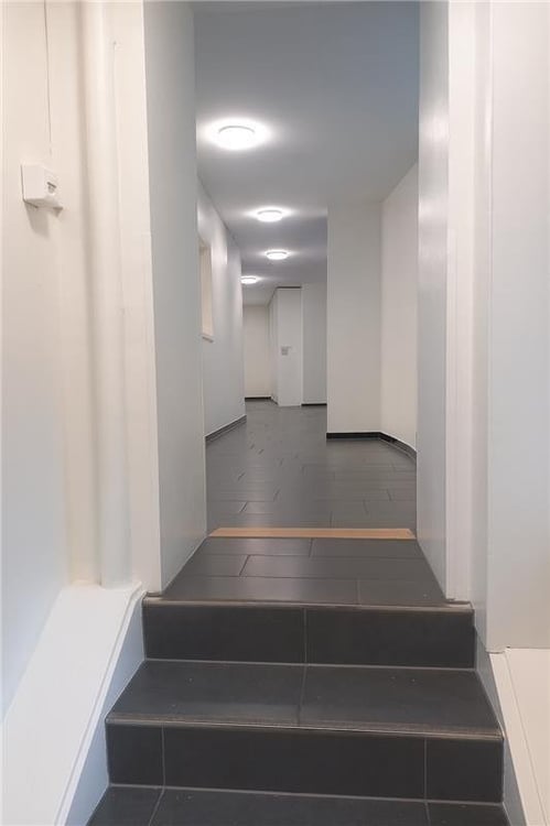 Moderne Gewerbefläche mit optimaler Erreichbarkeit und Seenähe 7