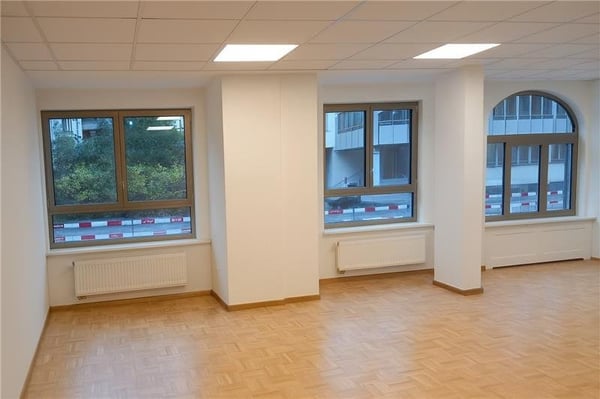 Moderne Gewerbefläche mit optimaler Erreichbarkeit und Seenähe 2