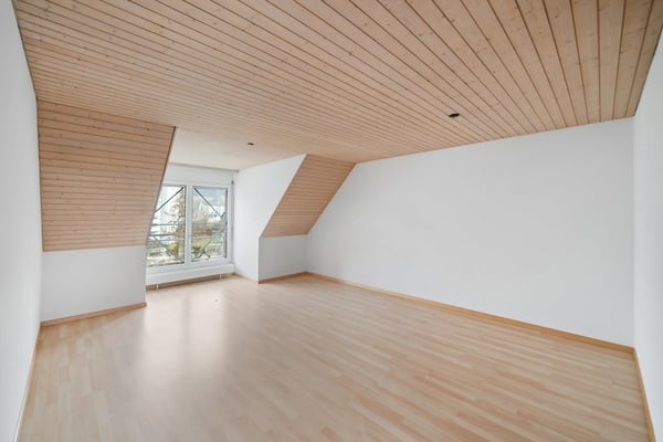 Wohnen über den Dächern von St. Gallen - hell, zentral und charmant! 2