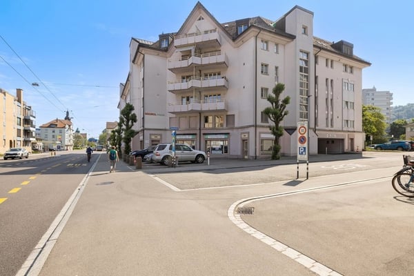 Charmante Wohnung mit Balkon im Neudorf 1