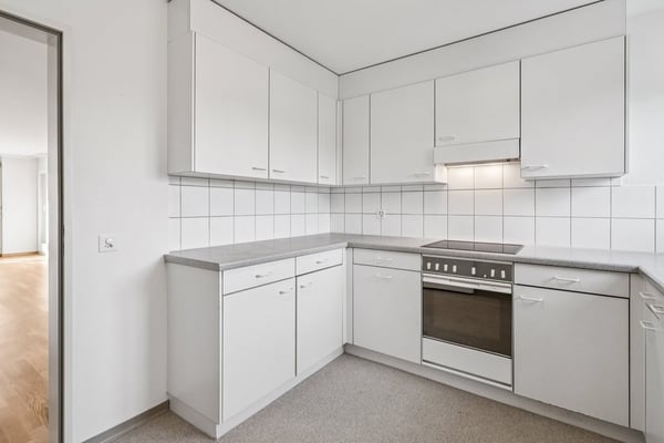 Grosse Dachwohnung mit Balkon und Schwedenofen 3