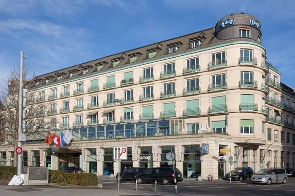 Wohnung an der Seepromenade in Zürich 1